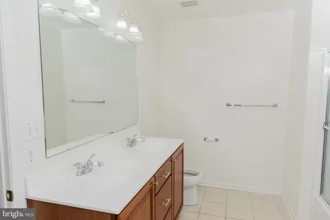 Bath - 111 Overlook Pl, Dover, DE 19901 photo 3 of 3