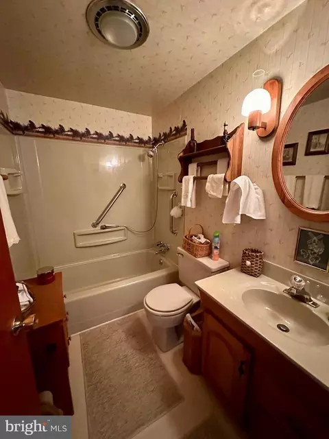 Bath - 148 Philchris Dr, Dover, DE 19901 photo 3 of 3