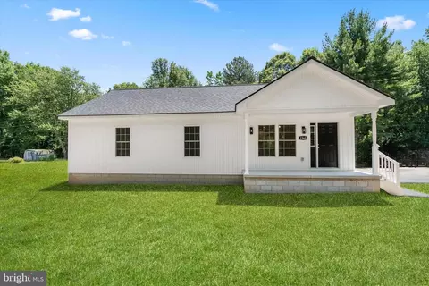 1360 College Rd, Dover, DE 19904