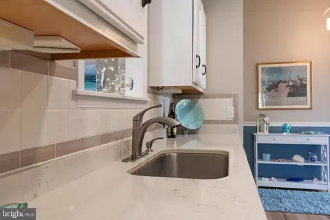 Kitchen - 414 Evelyndale Dr, Dover, DE 19901 photo 1 of 2