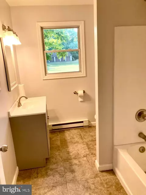 Bath - 93 High St, Kenton, DE 19955 photo 1 of 1