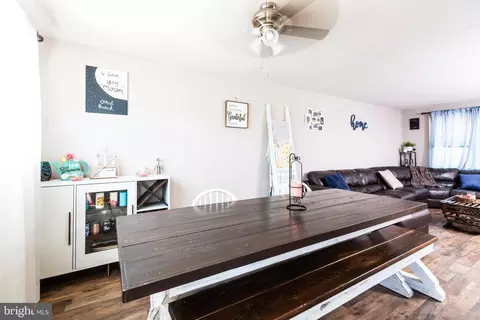 Entry Way - 505 Roberta Ave, Dover, DE 19901 photo 1 of 6
