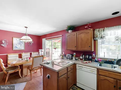 246 Evelyndale Dr, Dover, DE 19901 photo 6