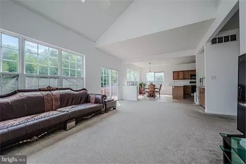 Living - 284 Norton Cir, Dover, DE 19904 photo 3 of 3