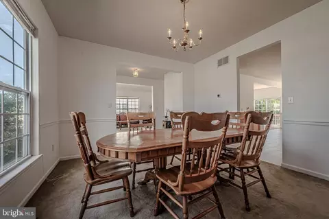 Dining - 284 Norton Cir, Dover, DE 19904 photo 3 of 5