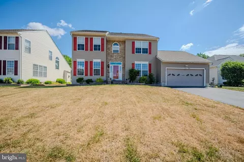 284 Norton Cir, Dover, DE 19904
