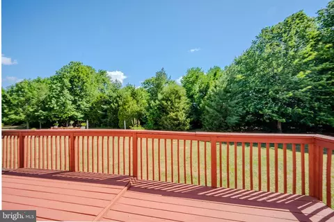 Exterior - 284 Norton Cir, Dover, DE 19904 photo 7 of 8