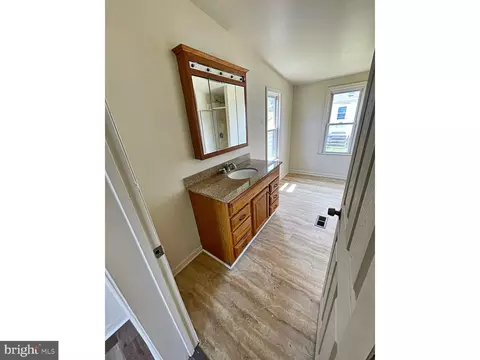 Bath - 14 Karen Pl, Dover, DE 19901 photo 1 of 3