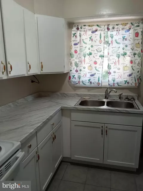 Kitchen - 1 State Cir, Dover, DE 19901 photo 1 of 3