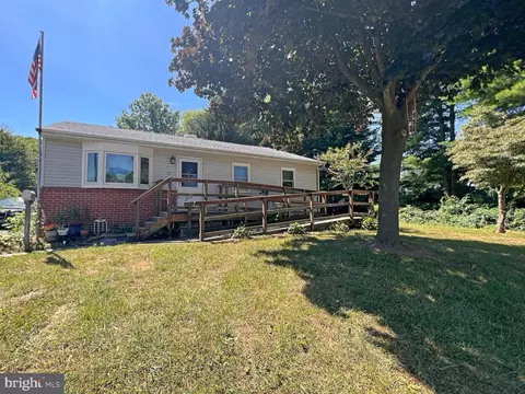 22 Maple Ln, Dover, DE 19904