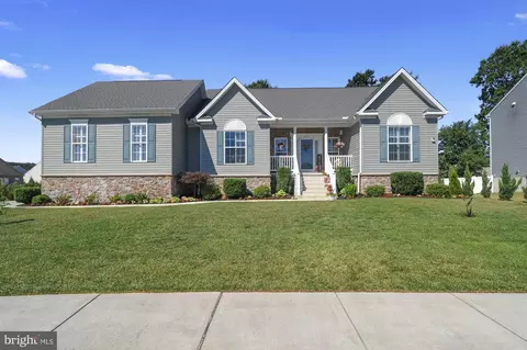 476 Tiburan Ct, Felton, DE 19943