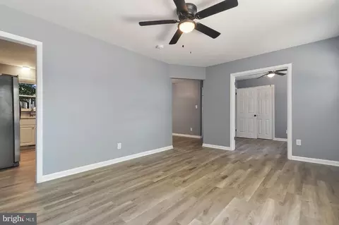 Entry Way - 620 River Rd, Dover, DE 19901 photo 1 of 4