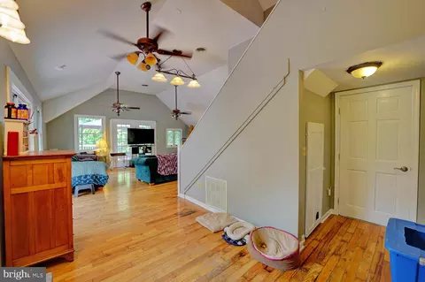 Entry Way - 308 Kings Hwy, Dover, DE 19901 photo 2 of 4