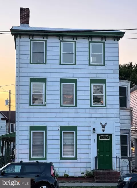 28 W South St, Smyrna, DE 19977