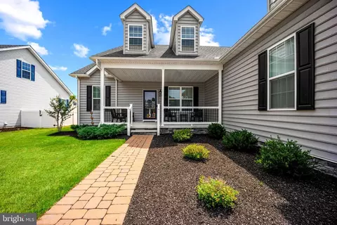 68 Clear Spring Ct, Felton, DE 19943