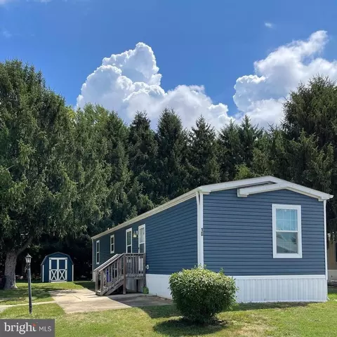 10 Clayton Dr, Clayton, DE 19938