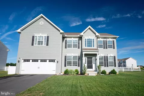 1023 Charleston Cir, Dover, DE 19904