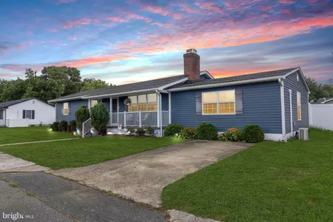 109 W Sewell St, Felton, DE 19943