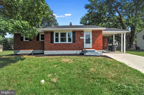 994 Boggs Dr, Dover, DE 19901