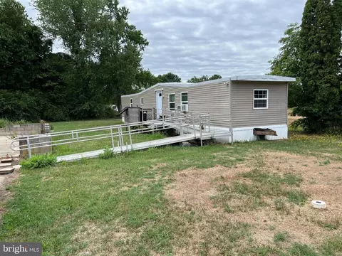 84 Bertha Dr, Magnolia, DE 19962