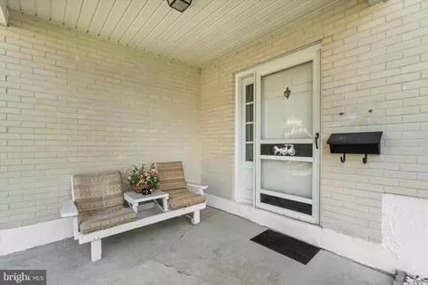 Exterior - 558 Roberta Ave, Dover, DE 19901 photo 3 of 4