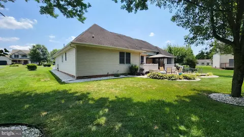 33 N Running Brook Ct, Dover, DE 19904 photo 9