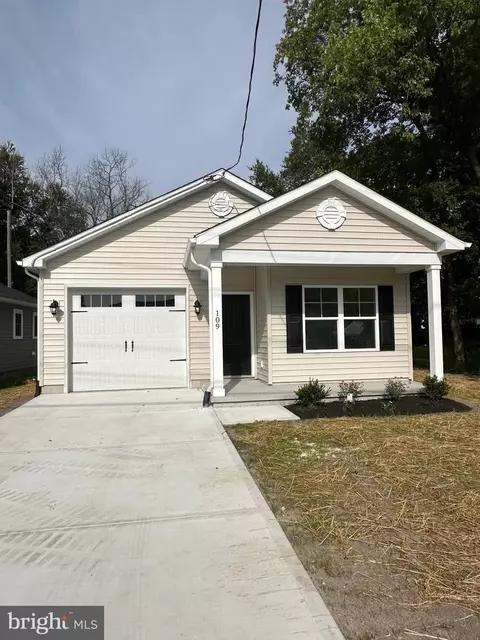 109 East St, Harrington, DE 19952