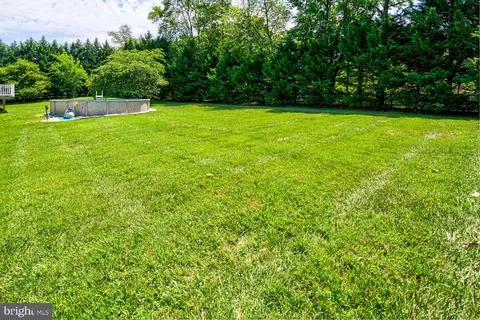 Exterior - 30 Vulcan Ln, Dover, DE 19904 photo 9 of 10