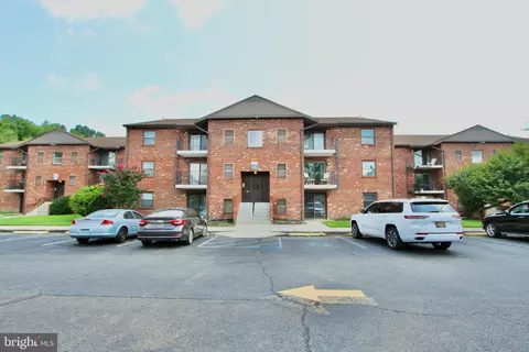 9 Grand Hall, Dover, DE 19904