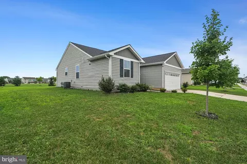 Exterior - 315 Bluecoat St, Dover, DE 19901 photo 1 of 3