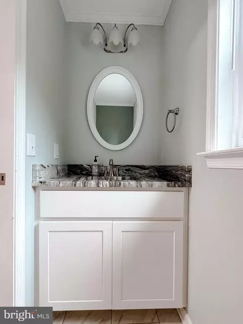 Bath - 130 Springfield Way, Dover, DE 19904 photo 1 of 7