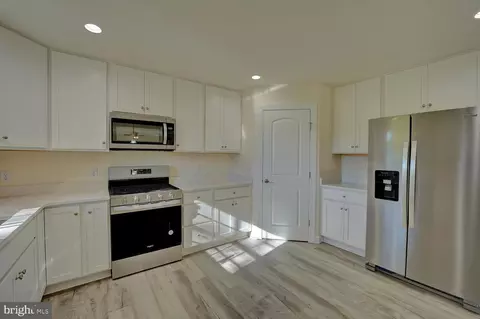 Kitchen - 182 Pine Valley Rd, Dover, DE 19904 photo 6 of 6