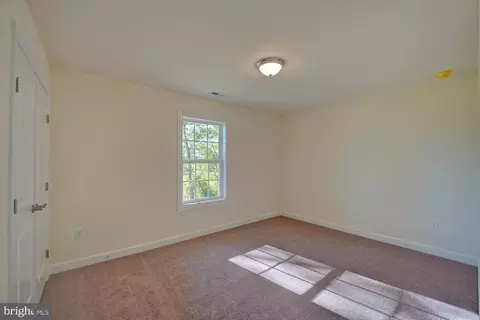 Bedroom - 182 Pine Valley Rd, Dover, DE 19904 photo 3 of 4