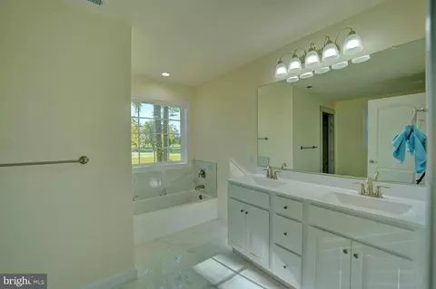 Bath - 182 Pine Valley Rd, Dover, DE 19904 photo 1 of 3
