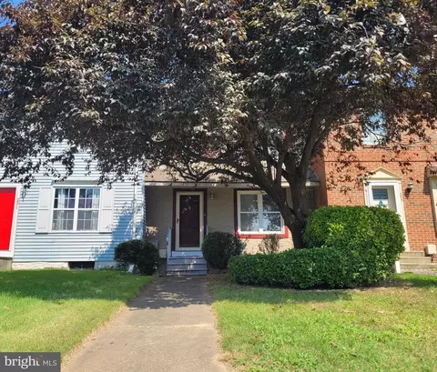293 Green Blade Dr, Dover, DE 19904