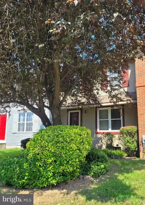 293 Green Blade Dr, Dover, DE 19904 photo 2