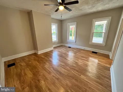 Living - 98 Commerce, Kenton, DE 19955 photo 1 of 4