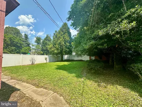 Exterior - 27 S Bradford St, Dover, DE 19904 photo 5 of 10