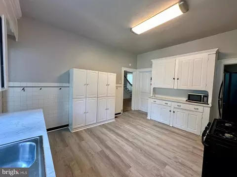 Kitchen - 27 S Bradford St, Dover, DE 19904 photo 3 of 5