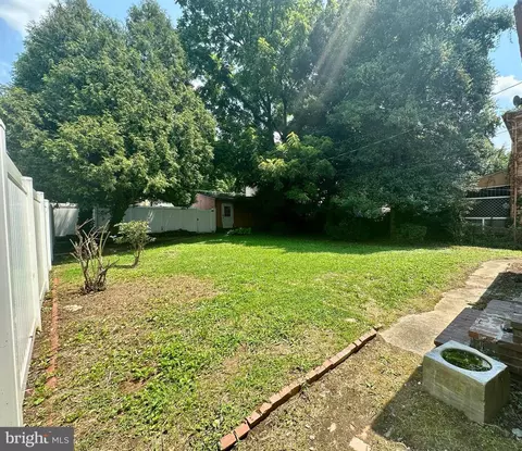Exterior - 27 S Bradford St, Dover, DE 19904 photo 6 of 10