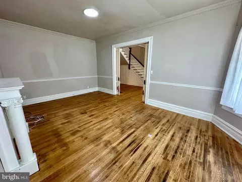 Living - 27 S Bradford St, Dover, DE 19904 photo 3 of 14