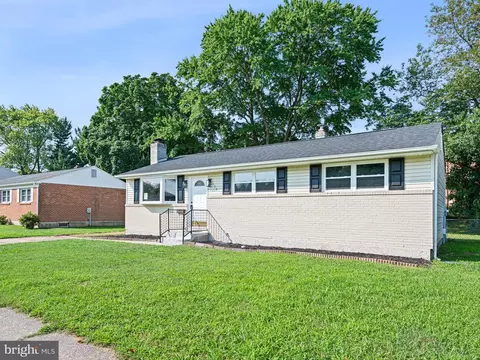 330 Frear Dr, Dover, DE 19901 photo 2