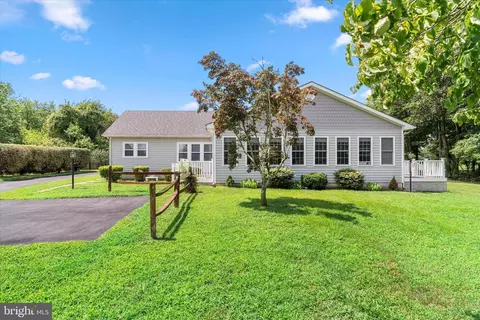 5593 Judith Rd, Clayton, DE 19938 photo 2