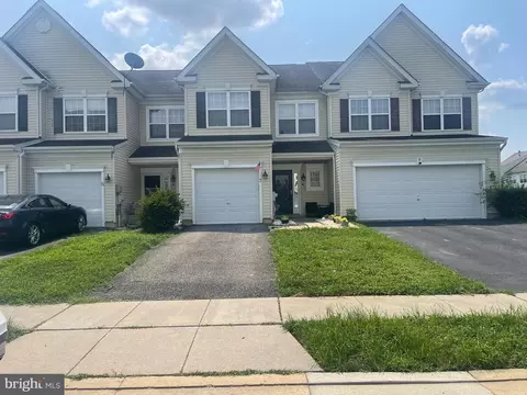 7 Harrowgate Dr, Smyrna, DE 19977