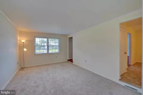 Living - 305 Kesselring Ave, Dover, DE 19904 photo 5 of 5