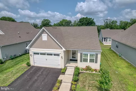 51 Pegasus Ln, Smyrna, DE 19977