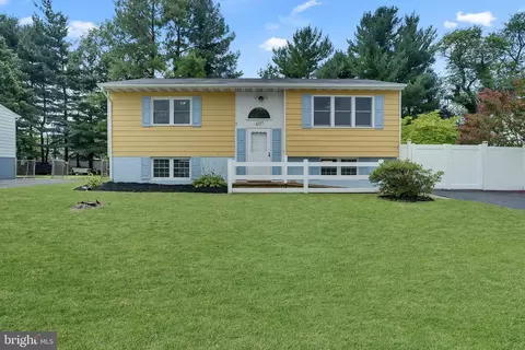 407 Roberts Dr, Smyrna, DE 19977