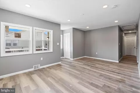 Entry Way - 74 Evergreen Dr, Dover, DE 19901 photo 2 of 12