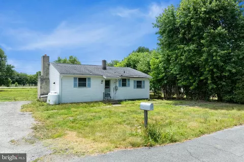 208 North Dr, Hartly, DE 19953