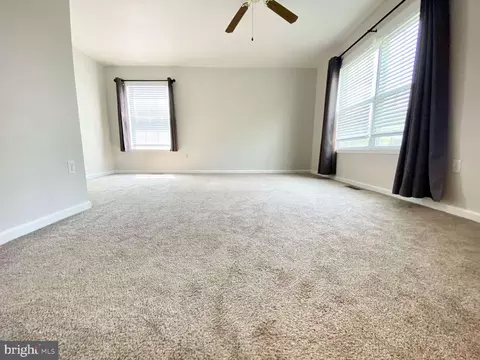 Living - 211 Shadybrook Dr, Dover, DE 19901 photo 2 of 2